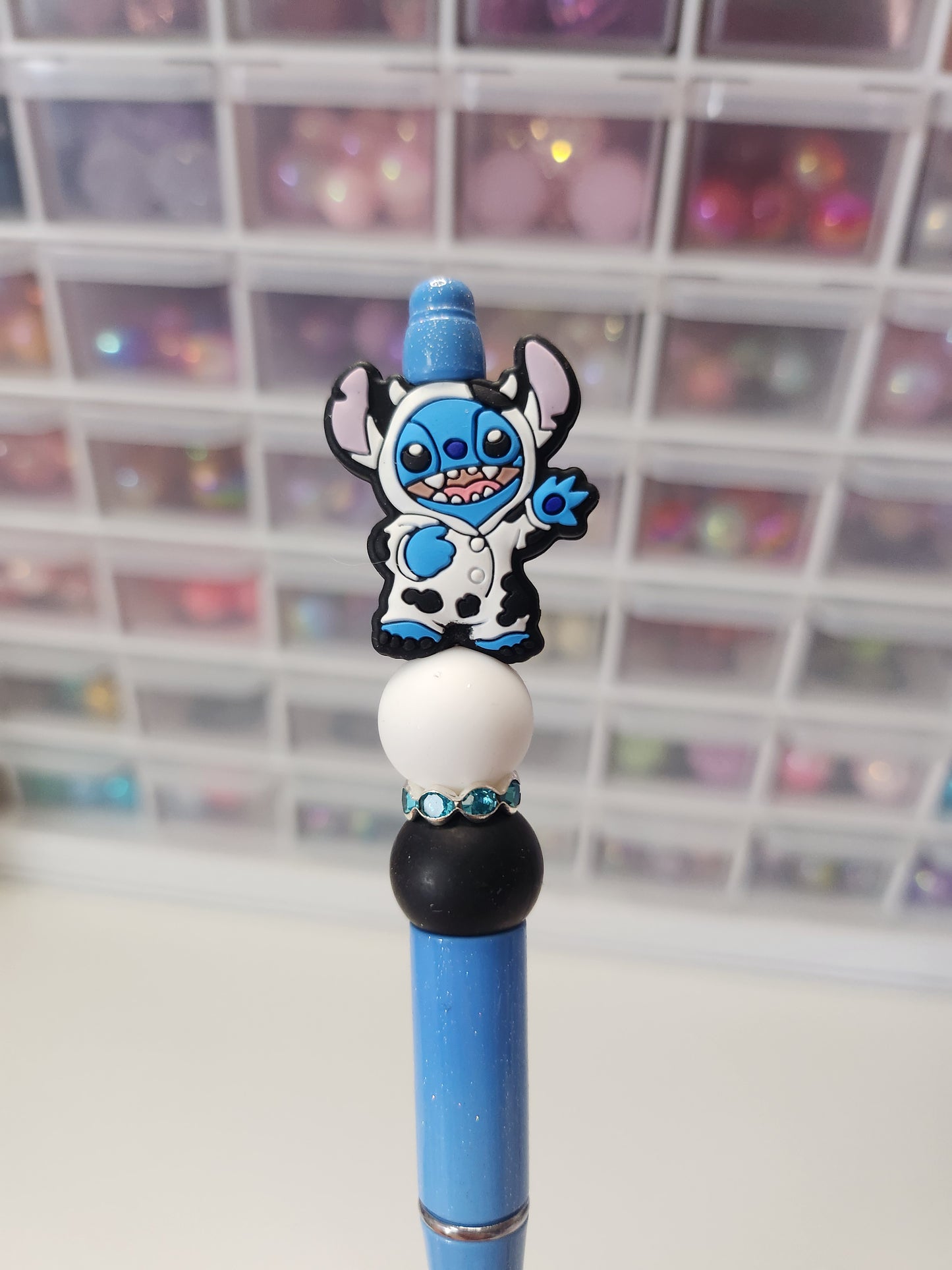 Cow Stitch pen