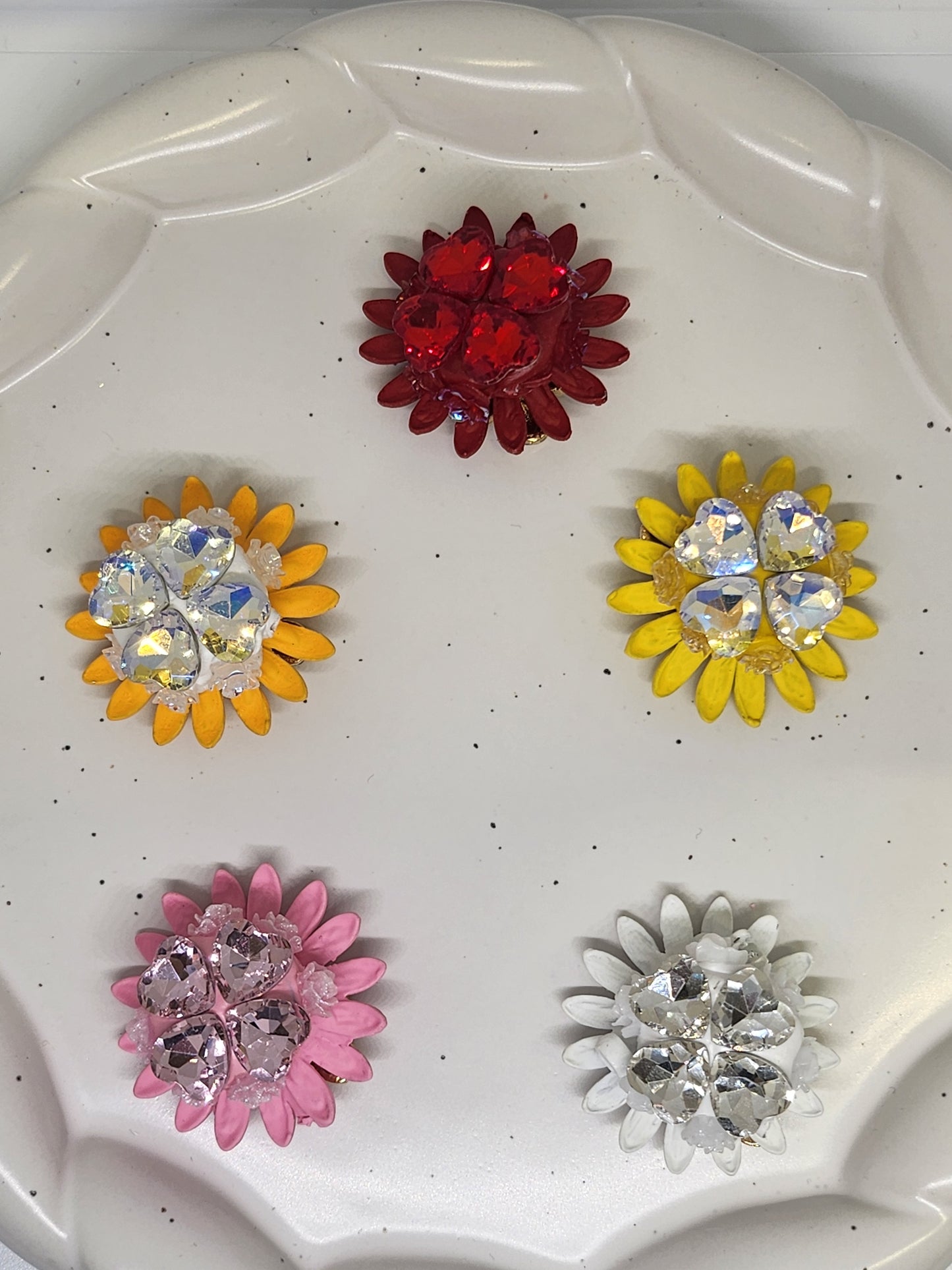 Flower w/Bee metal beads