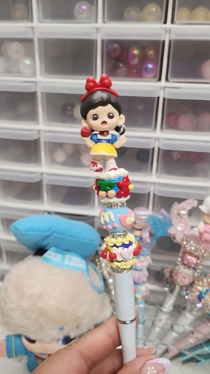 Snow Zoraa pen